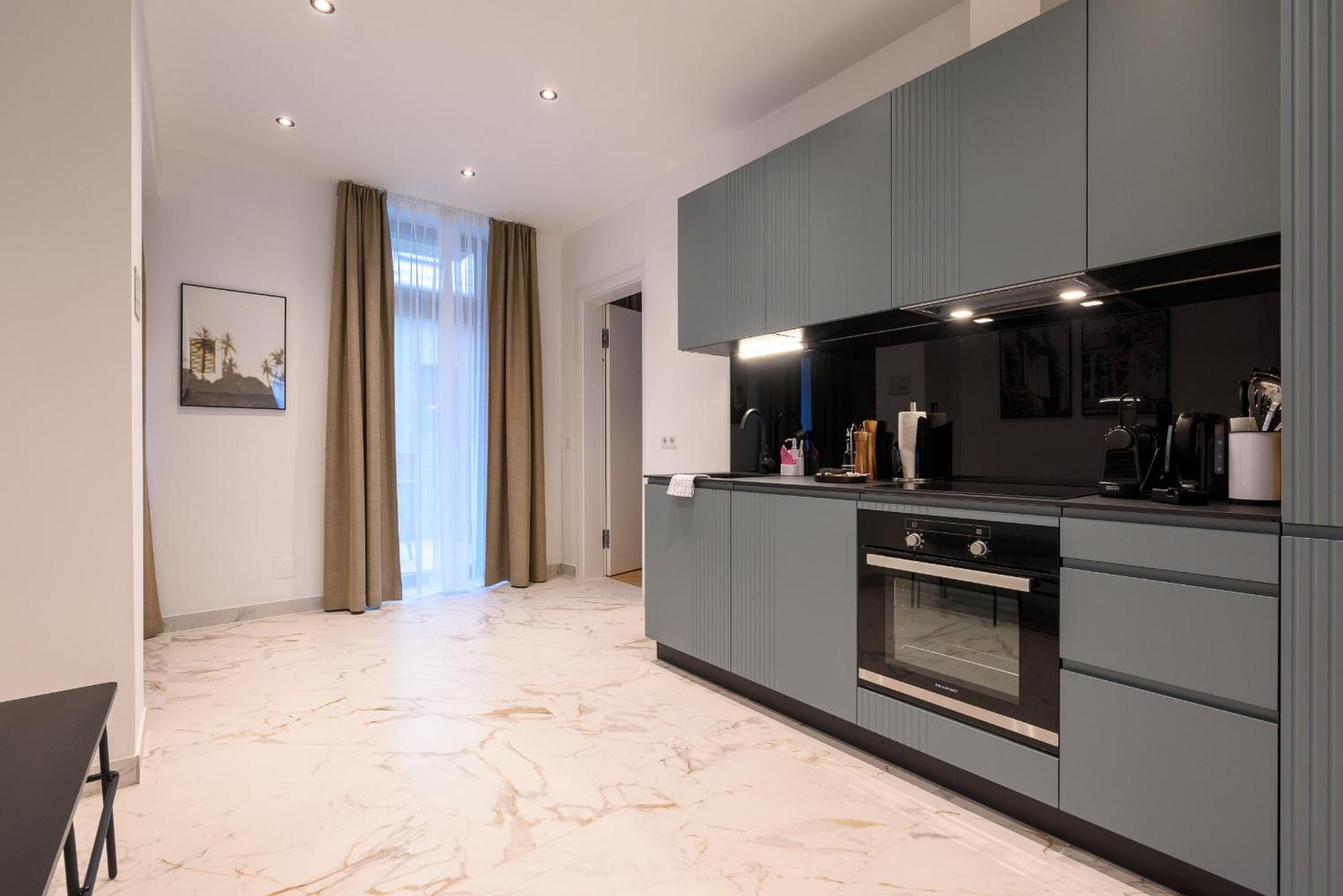 Limehome Karajangasse Apartment Vienna